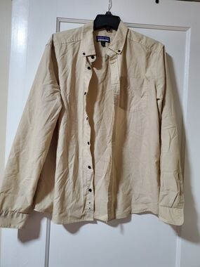 Patagonia Men's Tan Long-Sleeve Button-Up Shirt